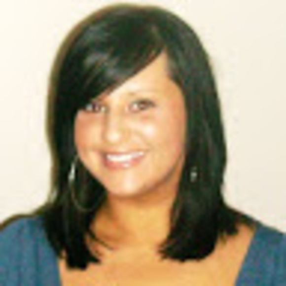 Meet your Posher, Andrea - Picture 1 of 1